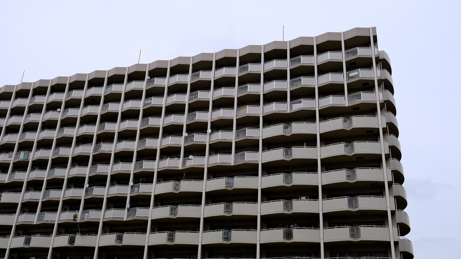 都市部の集合住宅の外観